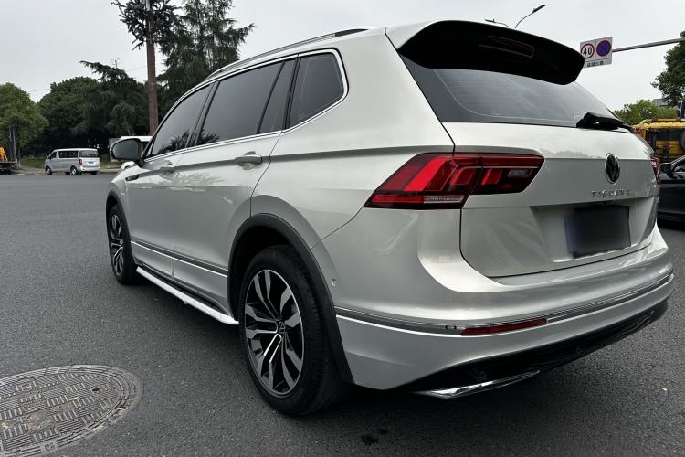 Used Volkswagen Tiguan L 2021 330TSI Automatic Two-Wheel Drive R-Line Enhanced Edition Exterior 5
