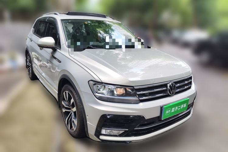 Used Volkswagen Tiguan L 2021 330TSI Automatic Two-Wheel Drive R-Line Flagship Edition Front Right 45 Deg