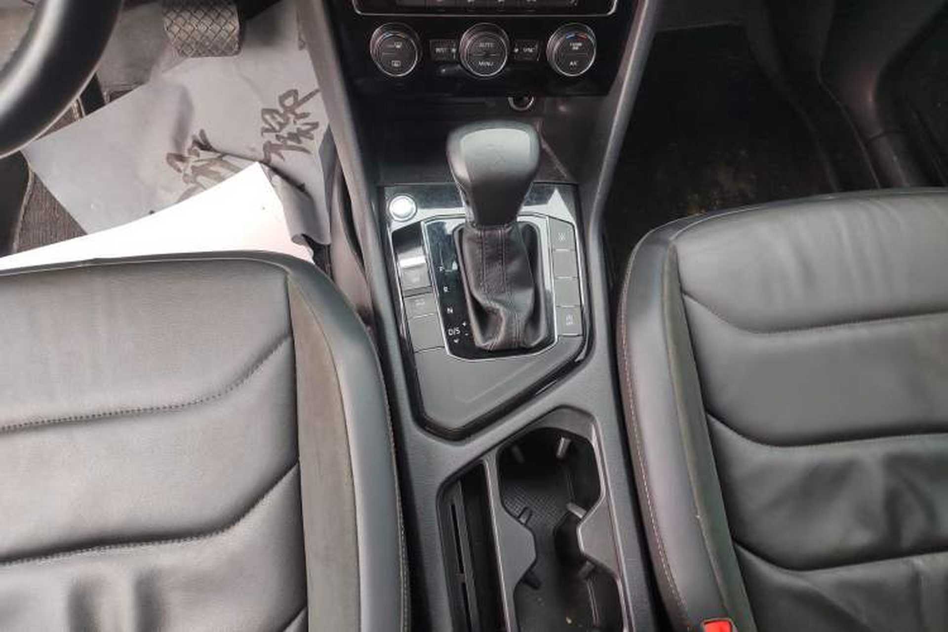 Used Volkswagen Tiguan L 2021 330TSI Automatic Two-Wheel Drive Smart Edition Gear Lever
