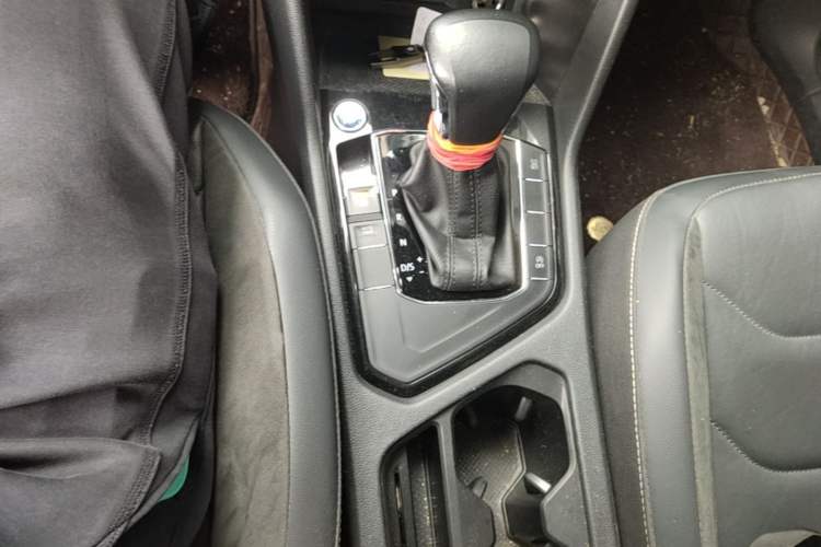 Used Volkswagen Tiguan L 2021 330TSI Automatic Two-Wheel Drive Smart Edition Gear Lever