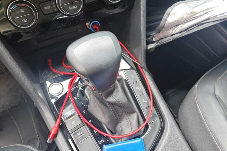 Used Volkswagen Tiguan L 2021 330TSI Automatic Two-Wheel Drive R-Line Enhanced Edition Gear Lever
