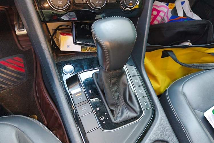 Used Volkswagen Tiguan L 2021 330TSI Automatic Two-Wheel Drive R-Line Enhanced Edition Gear Lever