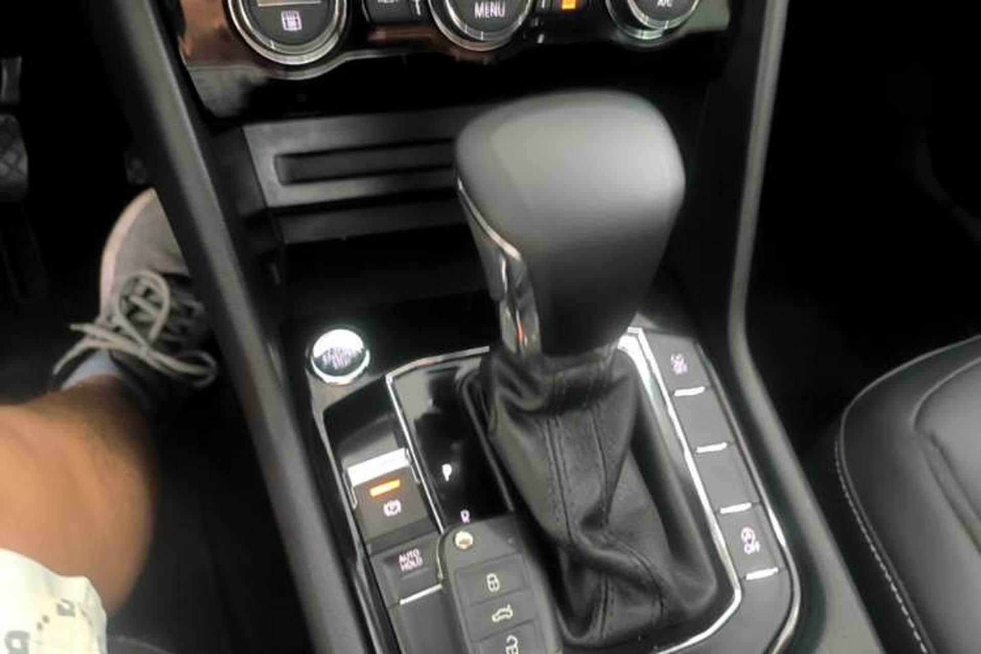 Used Volkswagen Tiguan L 2021 330TSI Automatic Two-Wheel Drive Smart Edition Gear Lever