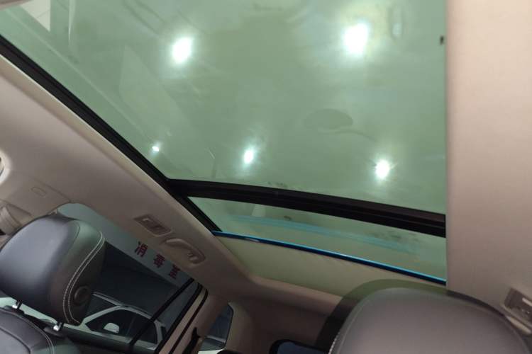 Used Volkswagen Tiguan L 2021 330TSI Automatic Two-Wheel Drive Smart Edition Headliner