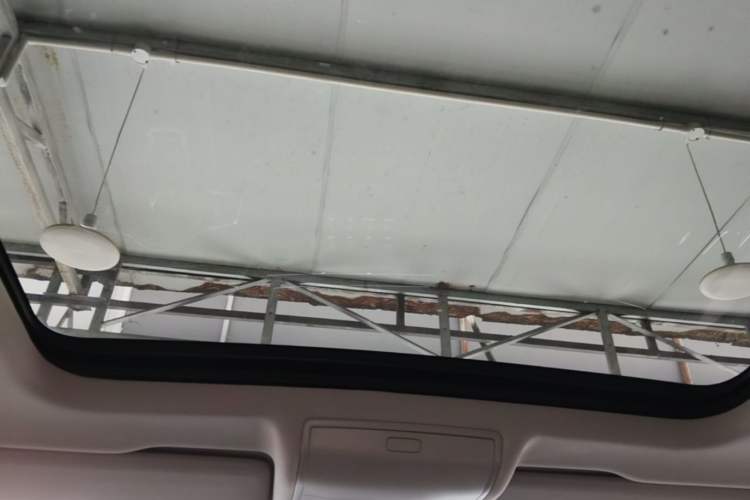 Used Volkswagen Tiguan L 2021 330TSI Automatic Two-Wheel Drive R-Line Enhanced Edition Headliner