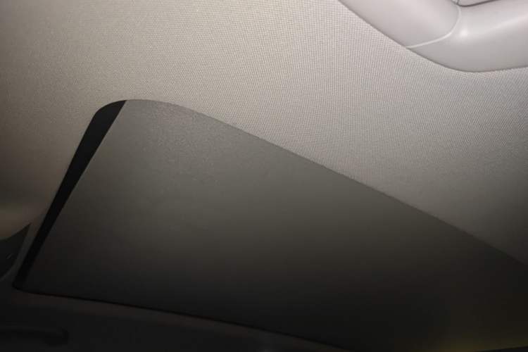Used Volkswagen Tiguan L 2021 330TSI Automatic Two-Wheel Drive R-Line Flagship Edition Headliner