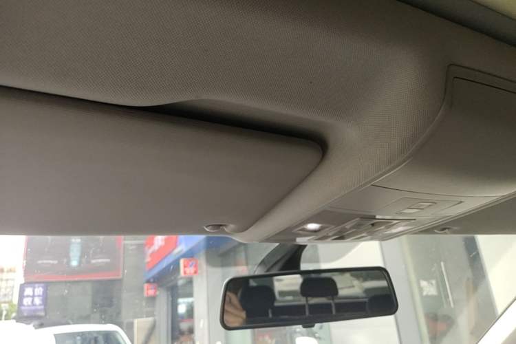 Used Volkswagen Tiguan L 2021 330TSI Automatic Two-Wheel Drive Smart Edition Headliner
