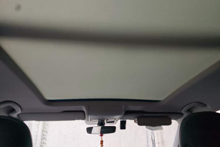 Used Volkswagen Tiguan L 2021 330TSI Automatic Two-Wheel Drive R-Line Flagship Edition Headliner