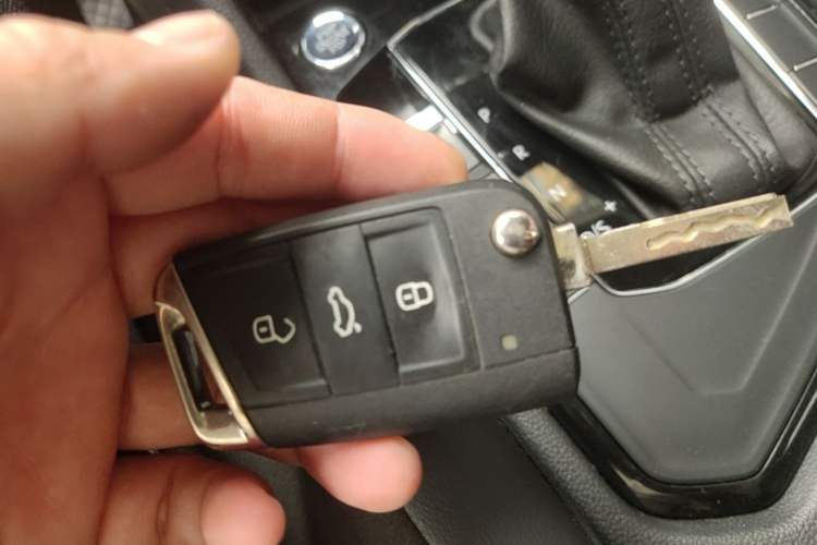 Used Volkswagen Tiguan L 2021 330TSI Automatic Two-Wheel Drive Smart Edition Interior 1