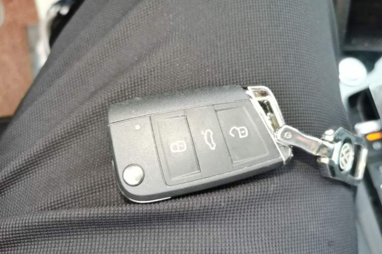 Used Volkswagen Tiguan L 2021 330TSI Automatic Two-Wheel Drive Smart Edition Interior 1