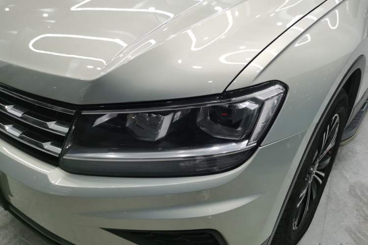 Used Volkswagen Tiguan L 2021 330TSI Automatic Two-Wheel Drive Comfort Edition Left Front Headlight