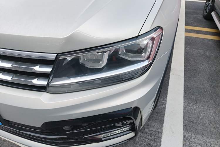 Used Volkswagen Tiguan L 2021 330TSI Automatic Two-Wheel Drive R-Line Enhanced Edition Left Front Headlight