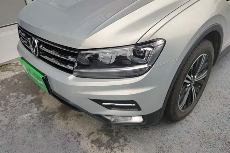 Used Volkswagen Tiguan L 2021 330TSI Automatic Two-Wheel Drive Smart Edition Left Front Headlight