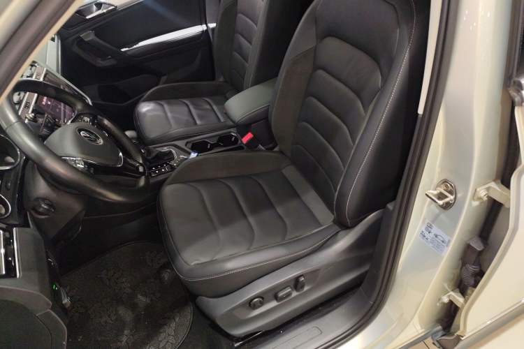 Used Volkswagen Tiguan L 2021 330TSI Automatic Two-Wheel Drive Smart Edition Left Front Seat