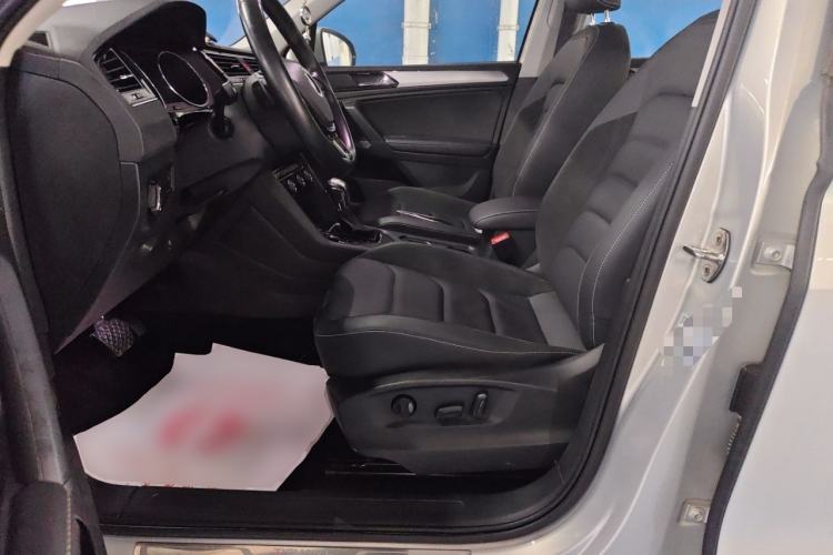Used Volkswagen Tiguan L 2021 330TSI Automatic Two-Wheel Drive Smart Edition Left Front Seat