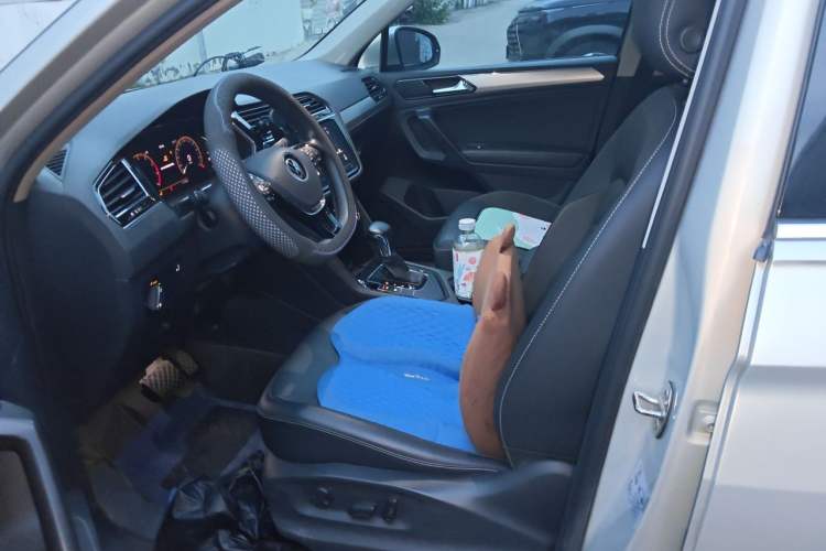 Used Volkswagen Tiguan L 2021 330TSI Automatic Two-Wheel Drive Smart Edition Left Front Seat