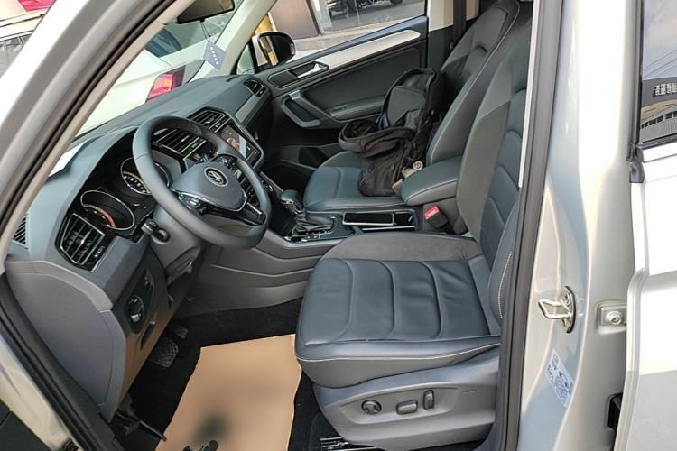 Used Volkswagen Tiguan L 2021 330TSI Automatic Two-Wheel Drive Smart Edition Left Front Seat