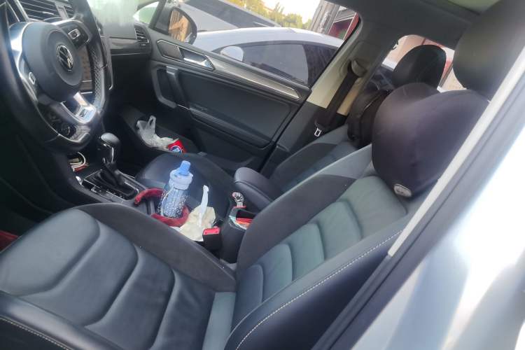 Used Volkswagen Tiguan L 2021 330TSI Automatic Two-Wheel Drive R-Line Enhanced Edition Left Front Seat