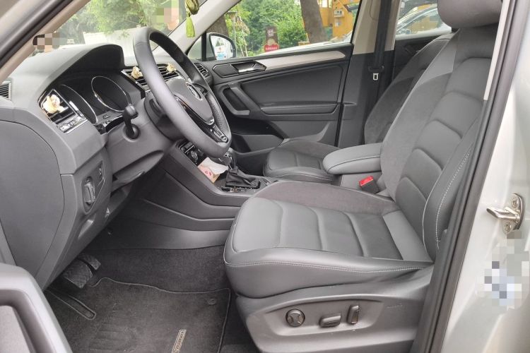 Used Volkswagen Tiguan L 2021 330TSI Automatic Two-Wheel Drive Smart Edition Left Front Seat