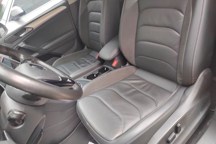 Used Volkswagen Tiguan L 2021 330TSI Automatic Two-Wheel Drive Smart Edition Left Front Seat