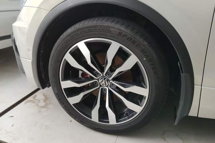 Used Volkswagen Tiguan L 2021 330TSI Automatic Two-Wheel Drive R-Line Enhanced Edition Left Front Wheel Hub