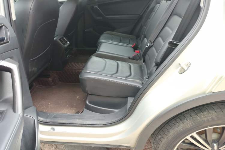 Used Volkswagen Tiguan L 2021 330TSI Automatic Two-Wheel Drive Smart Edition Left Rear Seat