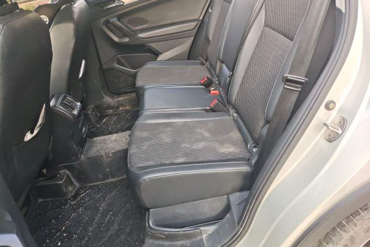 Used Volkswagen Tiguan L 2021 280TSI Automatic Two-Wheel Drive Smart Edition Left Rear Seat