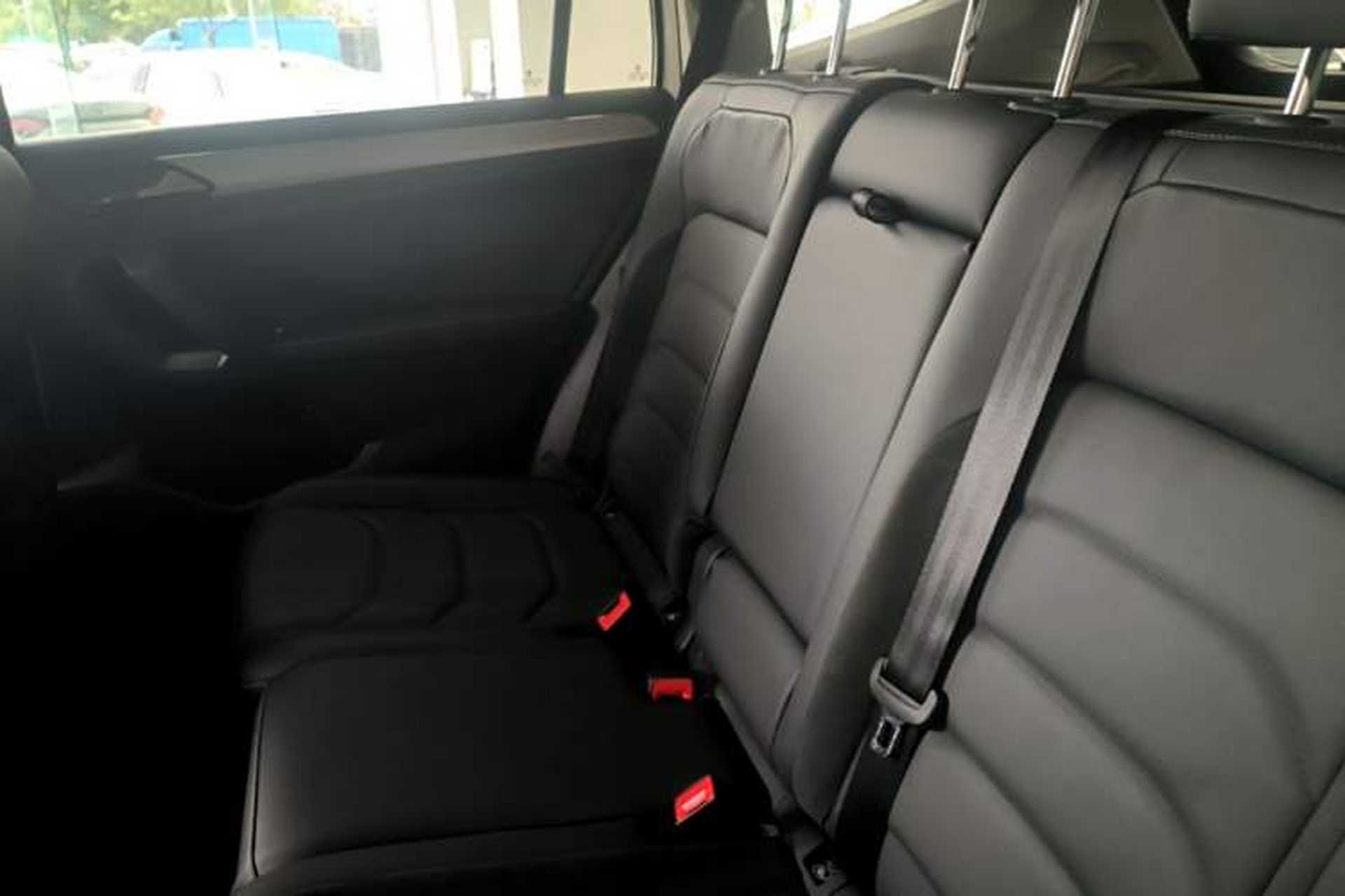 Used Volkswagen Tiguan L 2021 330TSI Automatic Two-Wheel Drive Smart Edition Left Rear Seat