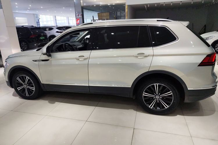 Used Volkswagen Tiguan L 2021 330TSI Automatic Two-Wheel Drive Smart Edition Left Side