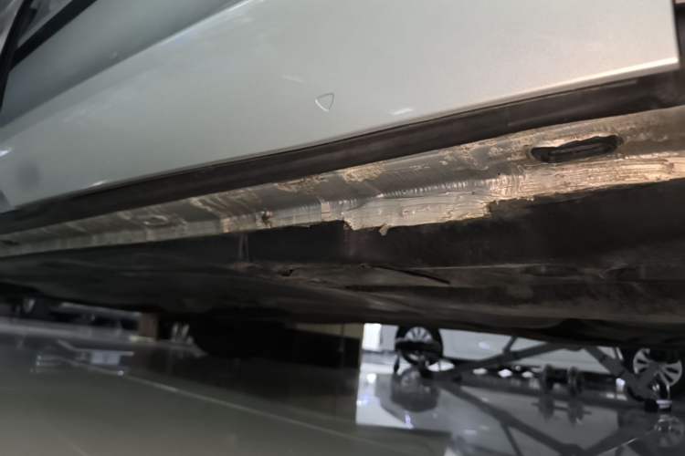 Used Volkswagen Tiguan L 2021 330TSI Automatic Two-Wheel Drive R-Line Enhanced Edition Left Side Sill