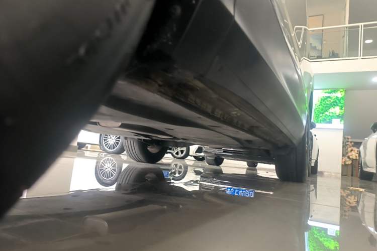 Used Volkswagen Tiguan L 2021 330TSI Automatic Two-Wheel Drive Smart Edition Left Side Sill