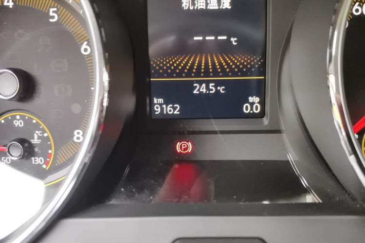 Used Volkswagen Tiguan L 2021 330TSI Automatic Two-Wheel Drive Smart Edition Odometer Close Up