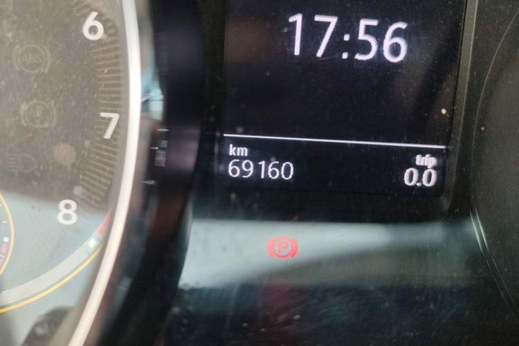 Used Volkswagen Tiguan L 2021 280TSI Automatic Two-Wheel Drive Smart Edition Odometer Close Up