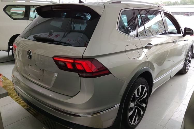 Used Volkswagen Tiguan L 2021 330TSI Automatic Two-Wheel Drive R-Line Enhanced Edition Rear