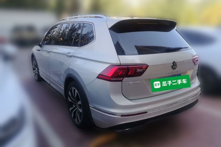 Used Volkswagen Tiguan L 2021 330TSI Automatic Two-Wheel Drive R-Line Enhanced Edition Rear Left 45 Deg
