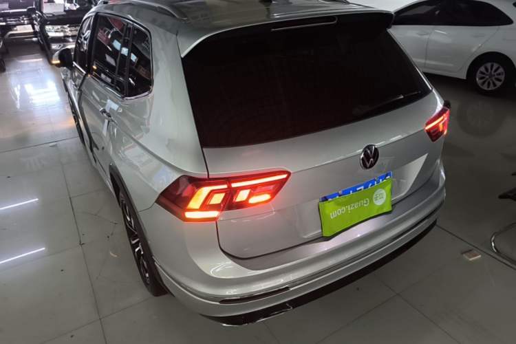 Used Volkswagen Tiguan L 2021 330TSI Automatic Two-Wheel Drive R-Line Enhanced Edition Rear Left 45 Deg