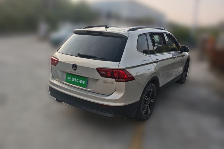 Used Volkswagen Tiguan L 2021 280TSI Automatic Two-Wheel Drive Smart Edition Rear Right 45 Deg
