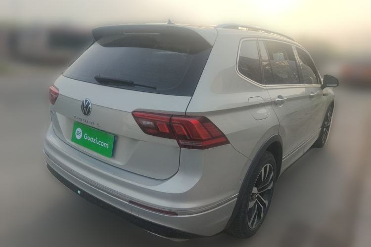 Used Volkswagen Tiguan L 2021 330TSI Automatic Two-Wheel Drive R-Line Enhanced Edition Rear Right 45 Deg