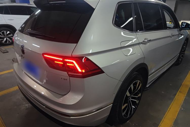 Used Volkswagen Tiguan L 2021 330TSI Automatic Two-Wheel Drive R-Line Flagship Edition Rear Right 45 Deg