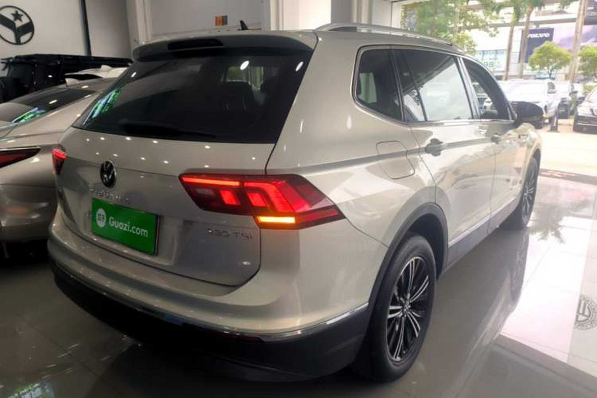 Used Volkswagen Tiguan L 2021 330TSI Automatic Two-Wheel Drive Smart Edition Rear Right 45 Deg