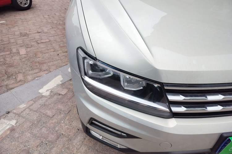 Used Volkswagen Tiguan L 2021 330TSI Automatic Two-Wheel Drive Smart Edition Right Front Headlight