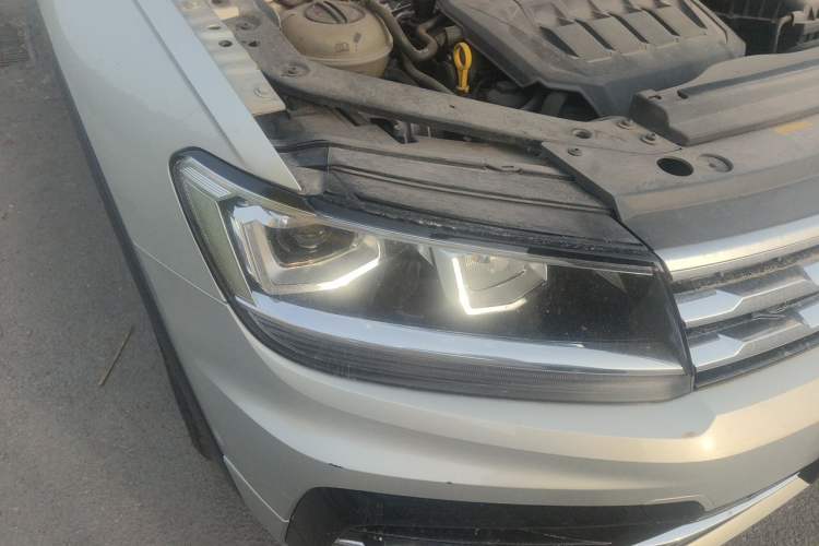 Used Volkswagen Tiguan L 2021 330TSI Automatic Two-Wheel Drive R-Line Enhanced Edition Right Front Headlight