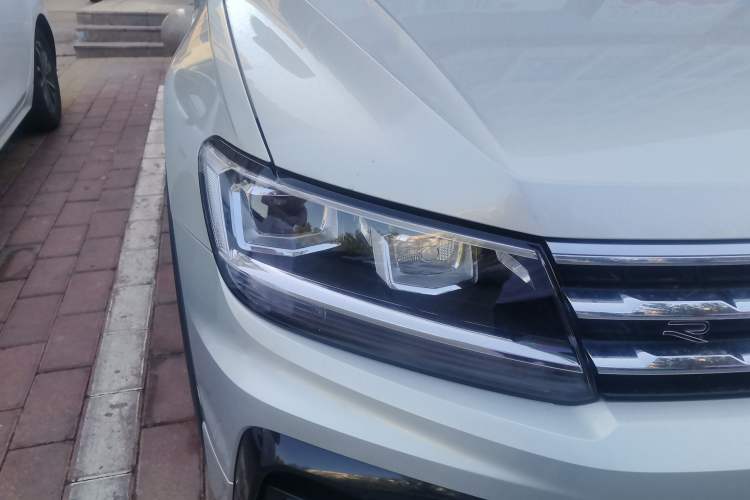 Used Volkswagen Tiguan L 2021 330TSI Automatic Two-Wheel Drive R-Line Enhanced Edition Right Front Headlight