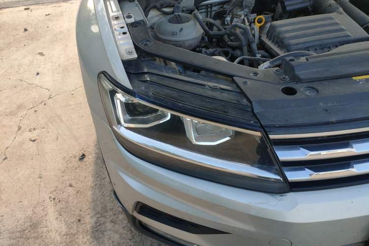 Used Volkswagen Tiguan L 2021 280TSI Automatic Two-Wheel Drive Smart Edition Right Front Headlight