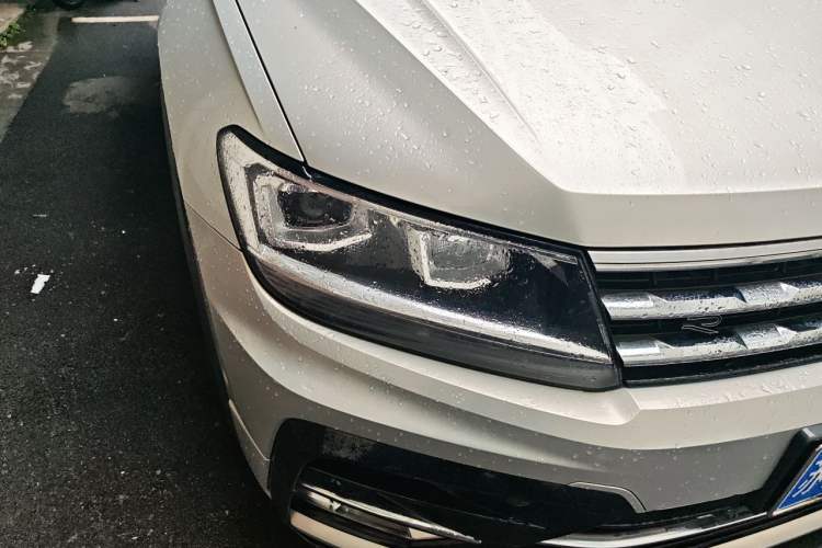 Used Volkswagen Tiguan L 2021 330TSI Automatic Two-Wheel Drive R-Line Flagship Edition Right Front Headlight
