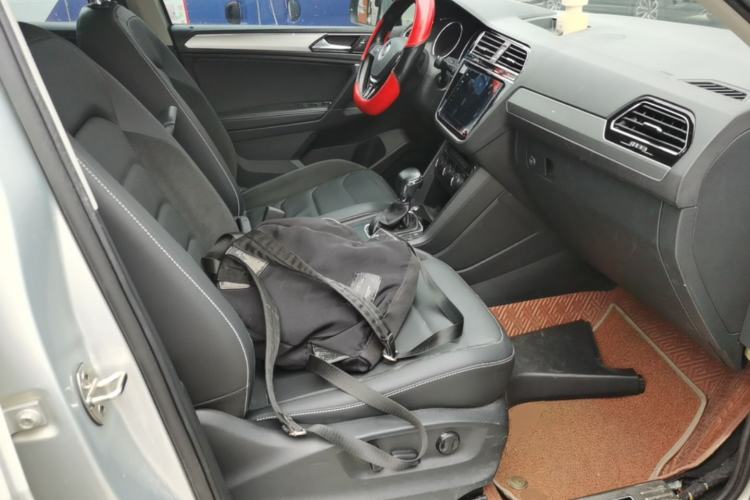 Used Volkswagen Tiguan L 2021 330TSI Automatic Two-Wheel Drive Smart Edition Right Front Seat