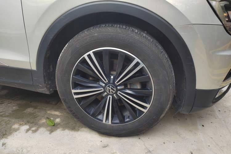 Used Volkswagen Tiguan L 2021 330TSI Automatic Two-Wheel Drive Smart Edition Right Rear Wheel Hub