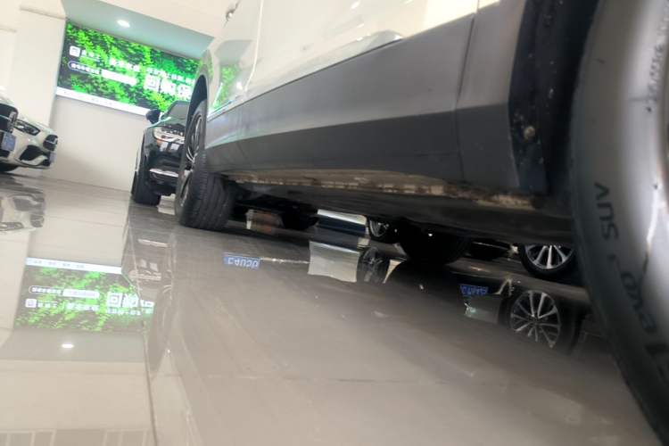 Used Volkswagen Tiguan L 2021 330TSI Automatic Two-Wheel Drive Smart Edition Right Side Sill