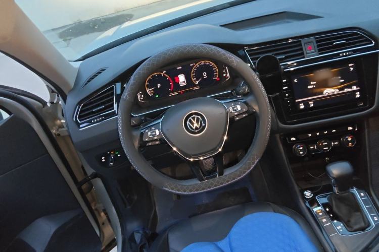 Used Volkswagen Tiguan L 2021 330TSI Automatic Two-Wheel Drive Smart Edition Steering Wheel