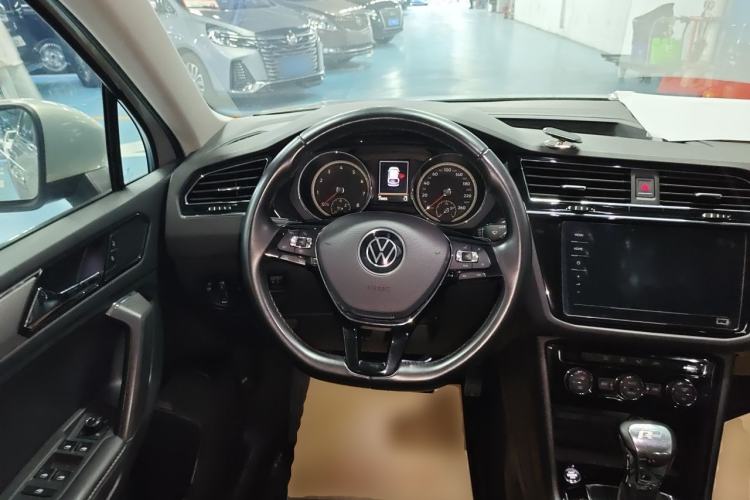 Used Volkswagen Tiguan L 2021 330TSI Automatic Two-Wheel Drive Smart Edition Steering Wheel